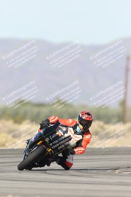 media/Nov-30-2025-TrackXperience (Sun) [[c0061d280f]]/1-Level 3/Session 3 (Turn 16)/